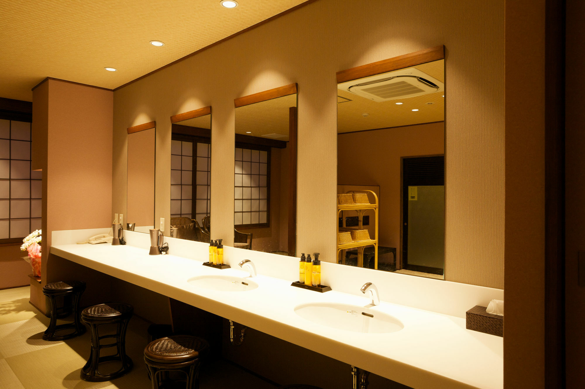 Futabaso Hotel Hikone Buitenkant foto